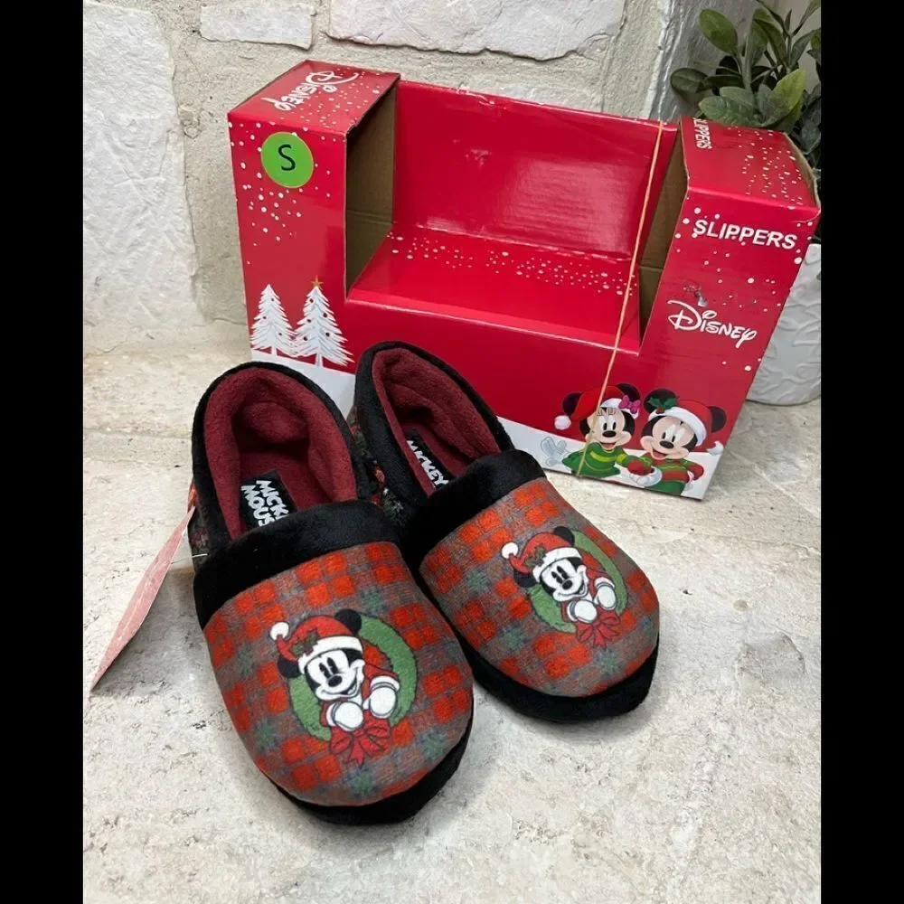 Disney Mickey Mouse slippers sz small